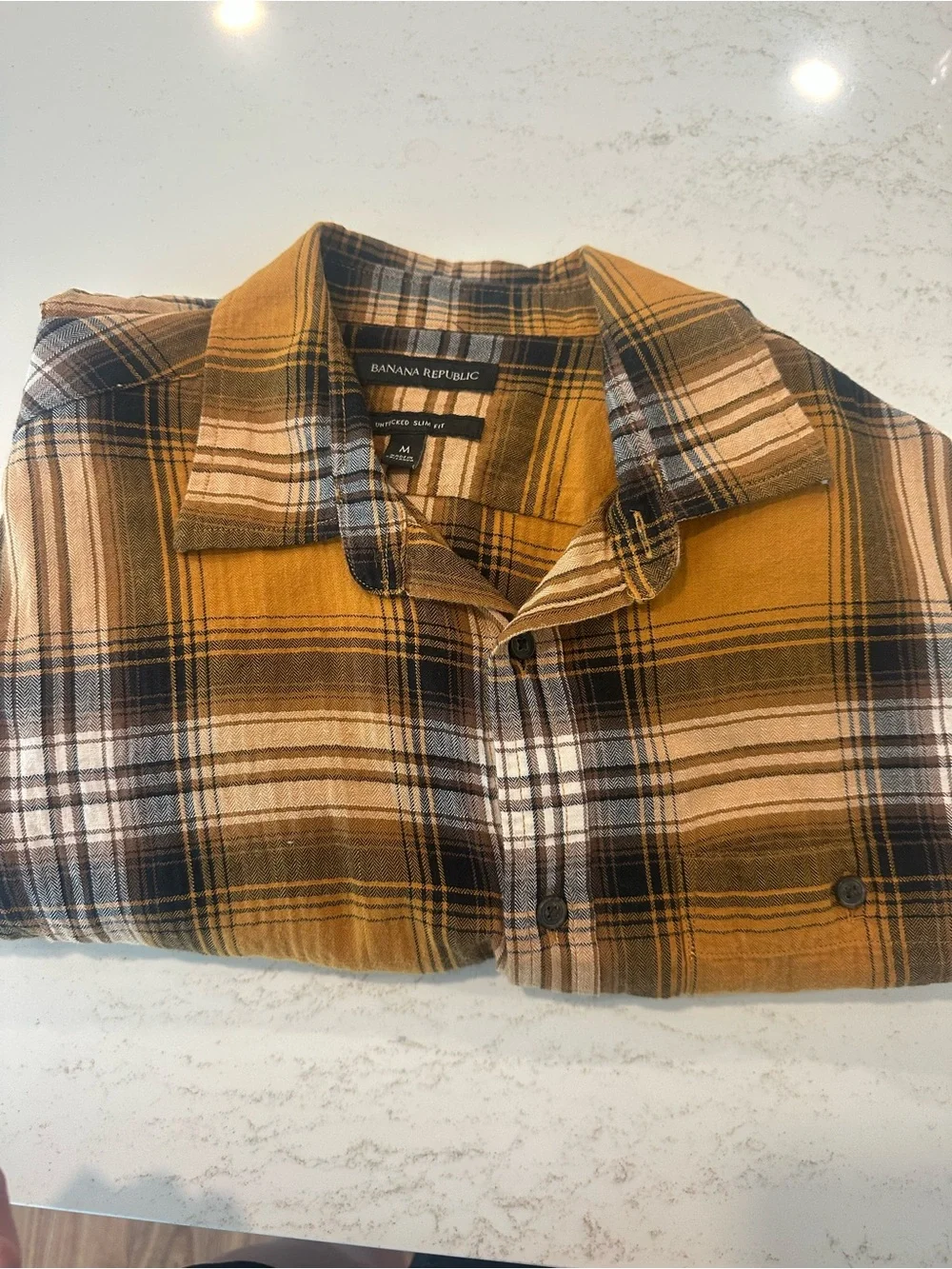 Banana Republic Men's  Untucked Button-Up Shirt